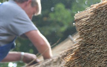 professional Brentwood thatchers